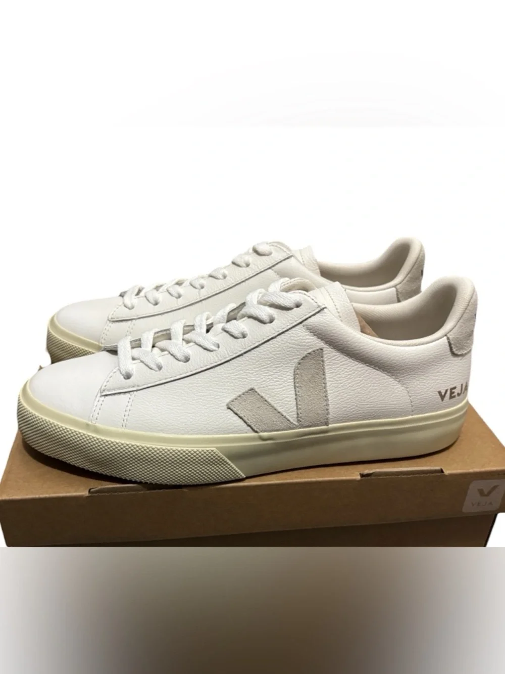 Veja Campo Leather Sneaker Extra White/Natural Suede EU 40/US 9 - Picture 4 of 8